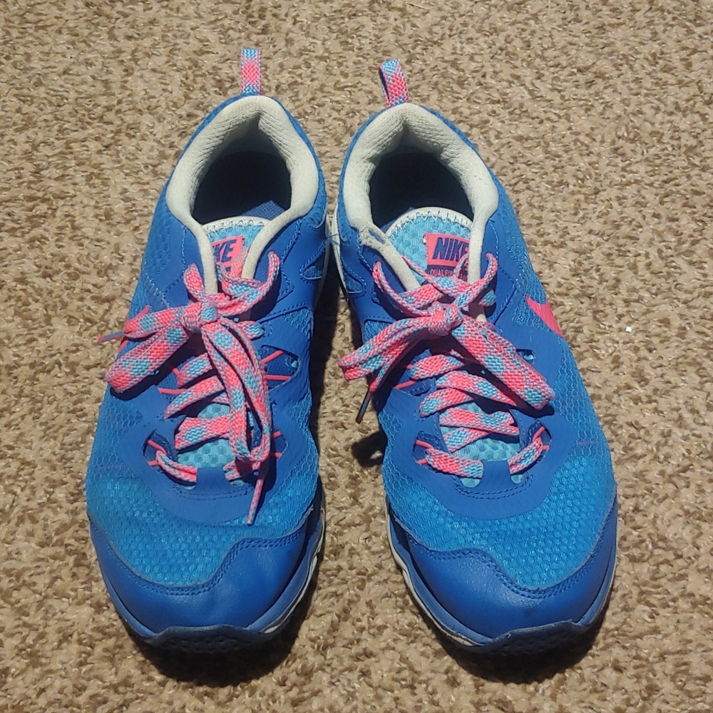 Nike dual fusion trail running shoes